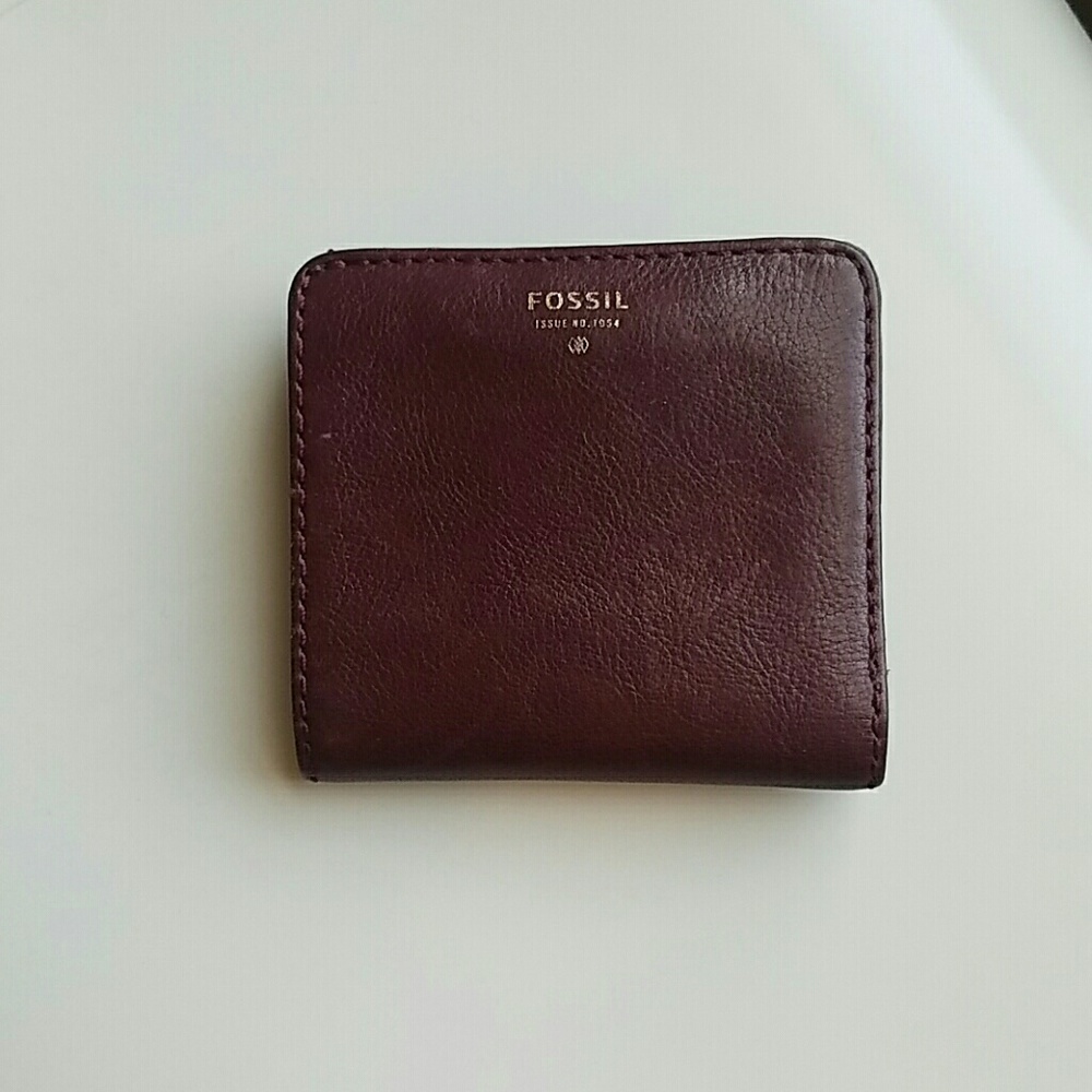 Fossil wallet